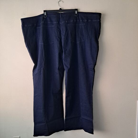 NWT Universal Standard Flare Sava High Rise 34" Jeans Dark Indigo Womens Size 40 - Picture 6 of 16